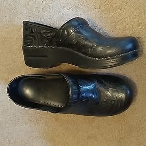 Women's Black Dansko Shoes, Size 39